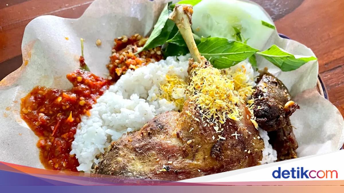 Rasanya Menggigit Hati di Jalan Makam Pahlawan